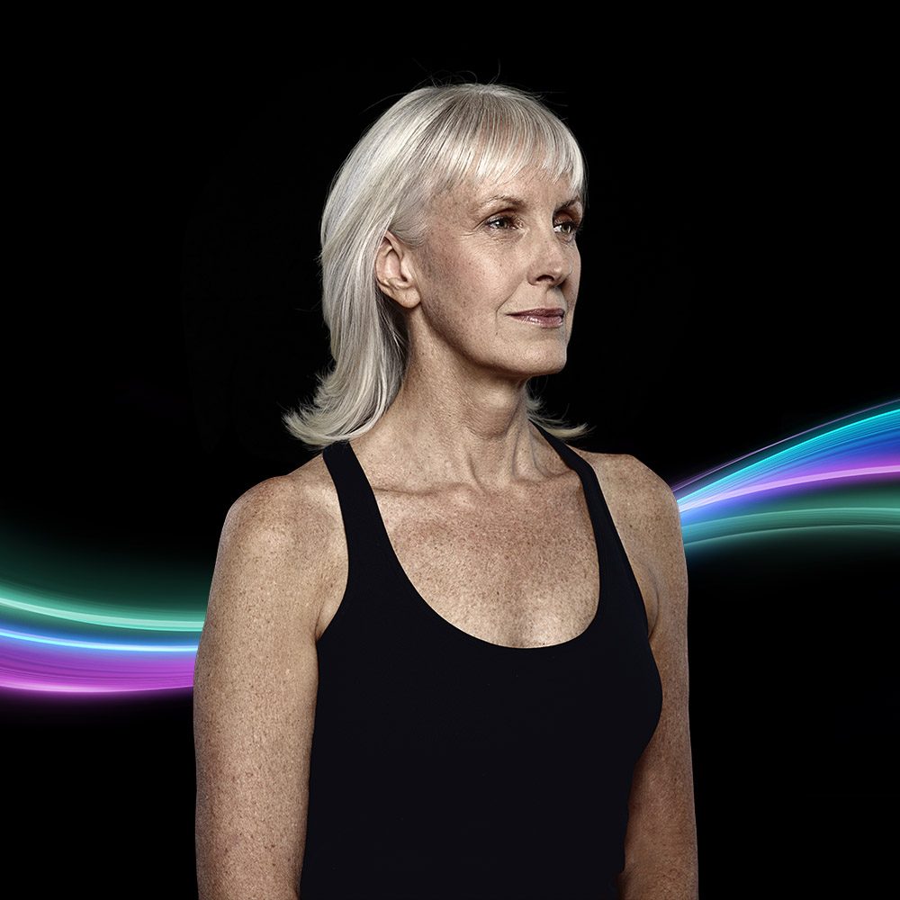 Picato Train: a woman in profile with a light trail behind her
